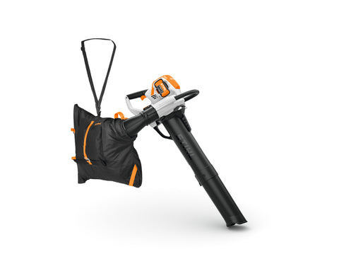 Vista frontale del trituratore a batteria STIHL SHA 140