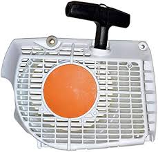 Capot de ventilateur avec dispositif de démarrage