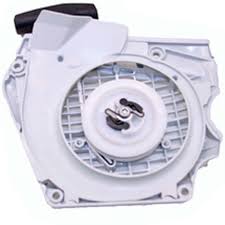 Capot de ventilateur avec dispositif de démarrage